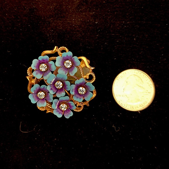 Vintage Brooch - Picture 2 of 4